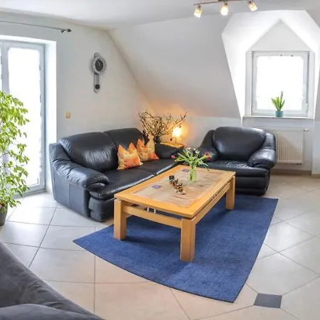 Apartment / Christ