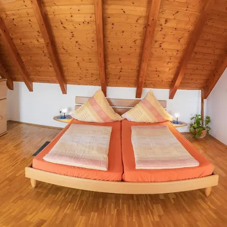 Apartman / Christ