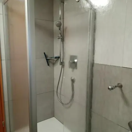 Apartment / Christ